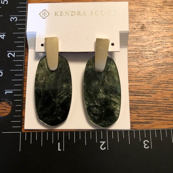 Kendra Scott Aragon Earrings - Picture 4 of 4